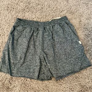 Vuori women’s Gray Knit Performance Shorts